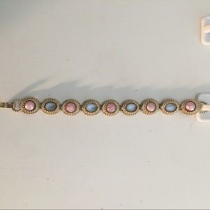 Vintage gold tone Costume bracelet